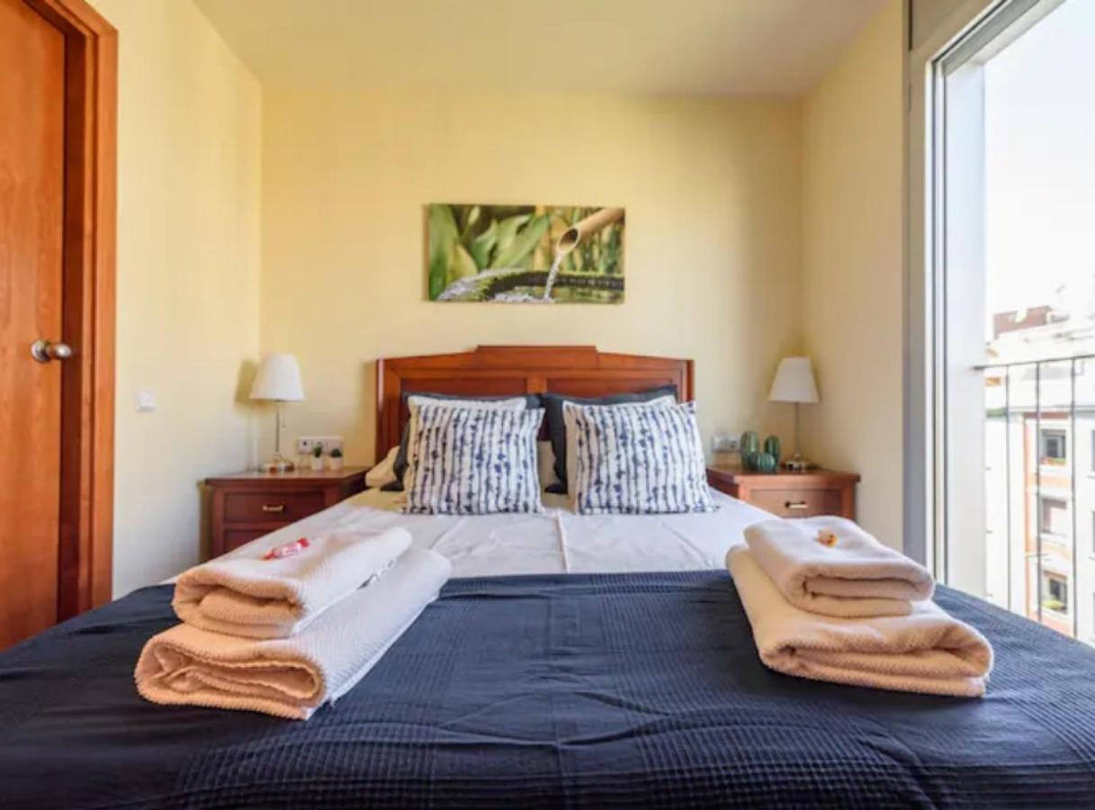 Apartament Ramblasrentals Stylish Bright 3br New Catalan Flat 10m Ramblas - Parking - Wifi Barcelona
