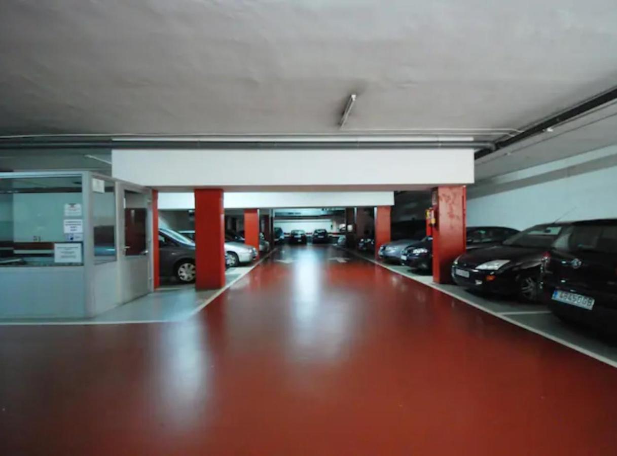 Ramblasrentals Stylish Bright 3br New Catalan Flat 10m Ramblas - Parking - Wifi Apartament Barcelona