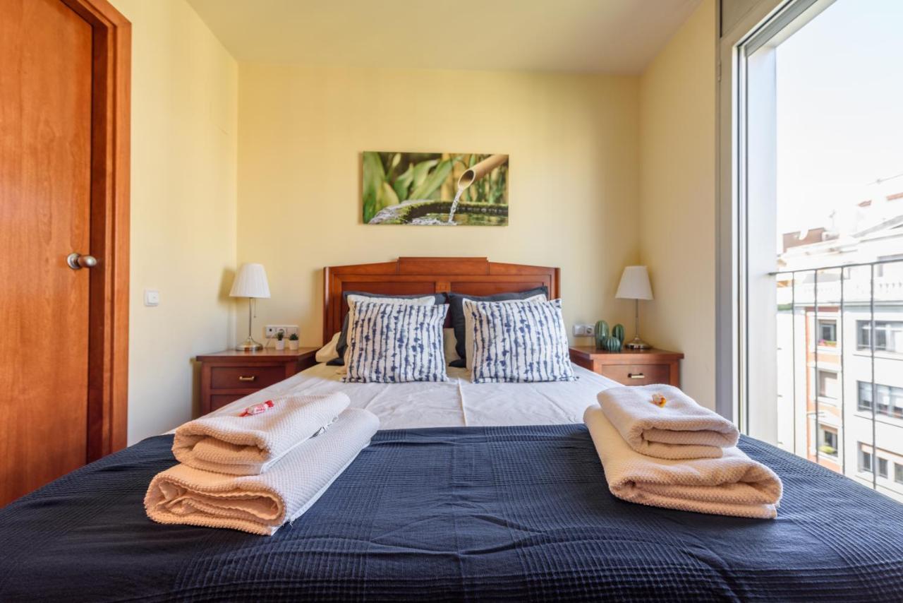 Apartament Ramblasrentals Stylish Bright 3br New Catalan Flat 10m Ramblas - Parking - Wifi Barcelona